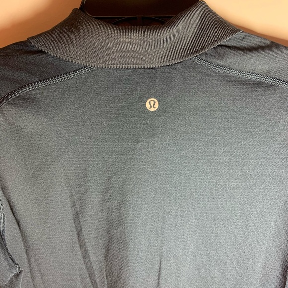 Lululemon men’s navy collared shirt, size medium. - Picture 1 of 2